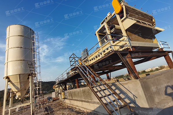 廂式壓濾機(jī)強(qiáng)度高，適合于處理細(xì)顆粒